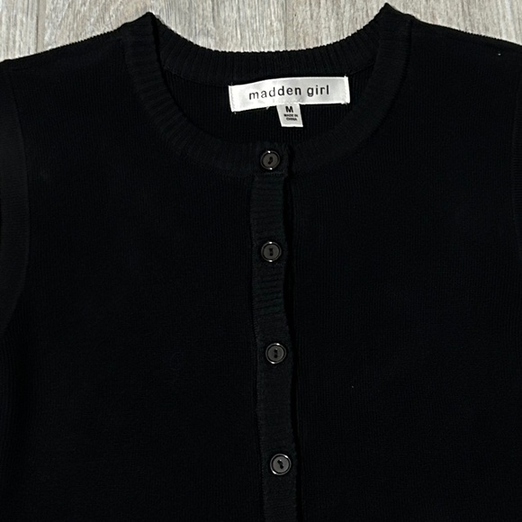 LIKE NEW! women's Madden Girl Black Knit Sweater Vest - MEDIUM - Picture 6 of 7